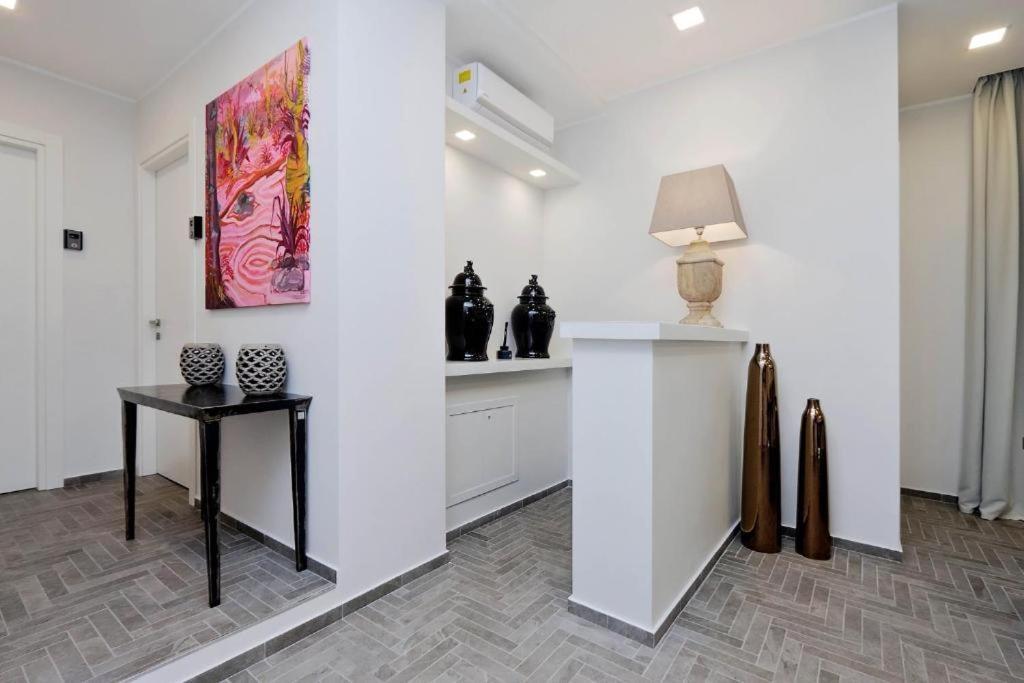 Boutique Suites Della Croce Rome Buitenkant foto